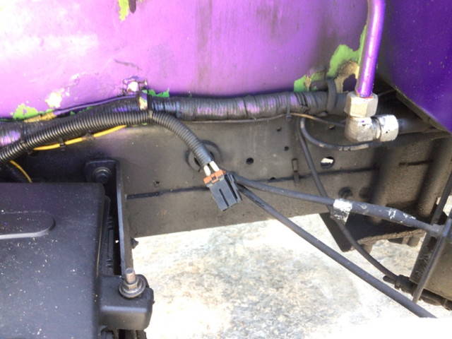 いすゞエルフコンクリートポンプ車小型（2t・3t）[写真10]