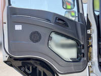 いすゞギガアルミウイング大型（10t）[写真23]