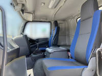 いすゞギガアルミウイング大型（10t）[写真25]