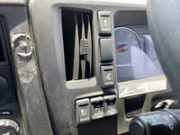 いすゞギガアルミウイング大型（10t）[写真34]