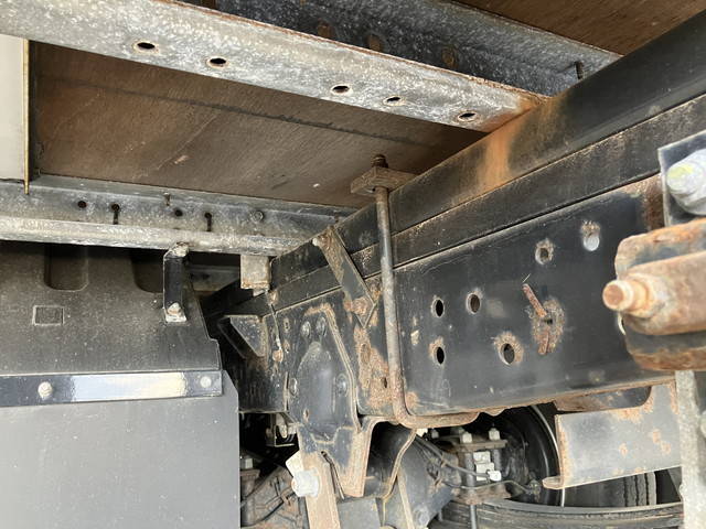 いすゞエルフパネルバン小型（2t・3t）[写真18]