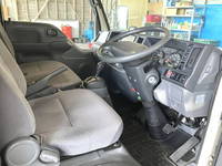 いすゞエルフパネルバン小型（2t・3t）[写真28]