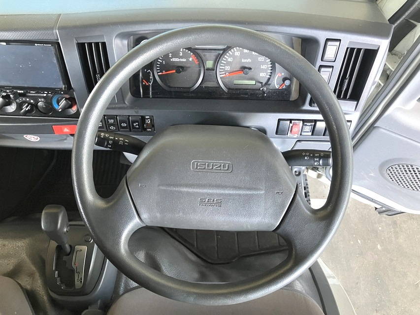 いすゞエルフパネルバン小型（2t・3t）[写真29]