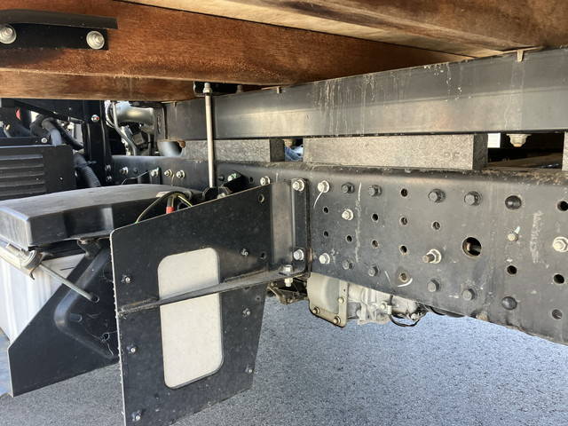 UDトラックスカゼット平ボディ小型（2t・3t）[写真15]