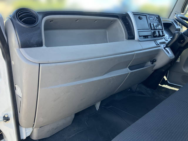 UDトラックスカゼット平ボディ小型（2t・3t）[写真30]