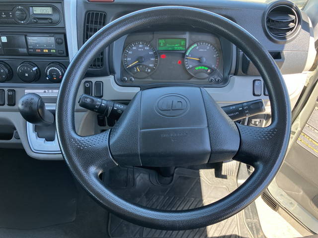 UDトラックスカゼット平ボディ小型（2t・3t）[写真34]