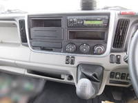 三菱ふそうキャンターアルミウイング小型（2t・3t）[写真10]