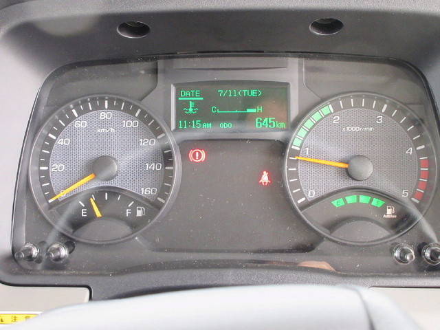 三菱ふそうキャンターアルミウイング小型（2t・3t）[写真11]