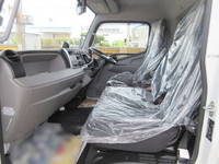 三菱ふそうキャンターアルミウイング小型（2t・3t）[写真09]