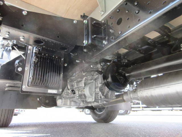 三菱ふそうキャンターアルミバン小型（2t・3t）[写真16]