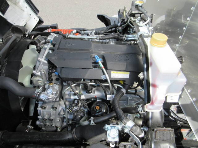 三菱ふそうキャンターアルミバン小型（2t・3t）[写真19]