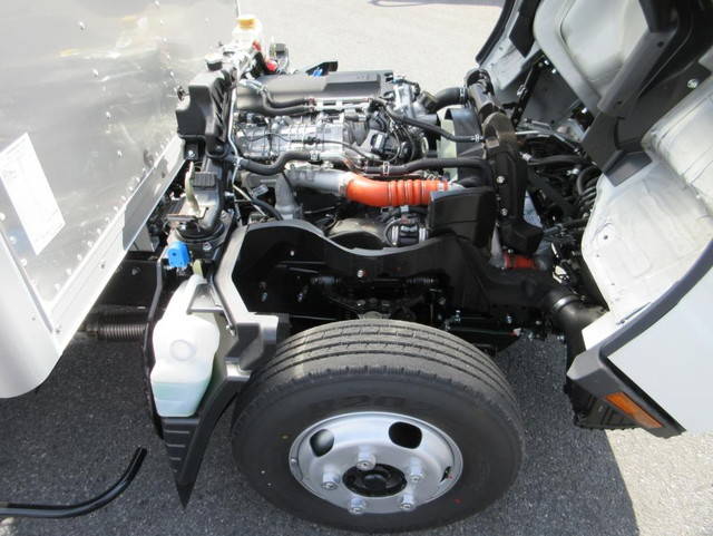 三菱ふそうキャンターアルミバン小型（2t・3t）[写真20]