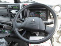 三菱ふそうキャンターアルミバン小型（2t・3t）[写真24]