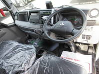 三菱ふそうキャンターアルミバン小型（2t・3t）[写真26]