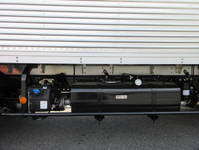 三菱ふそうキャンターアルミバン小型（2t・3t）[写真38]