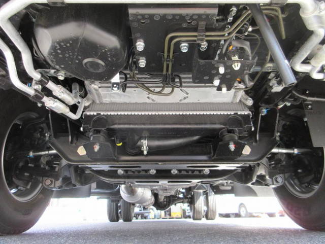 三菱ふそうキャンターアルミバン小型（2t・3t）[写真39]