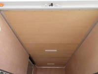 三菱ふそうキャンターアルミバン小型（2t・3t）[写真11]