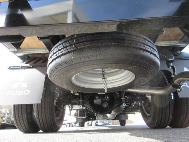 三菱ふそうキャンターアルミバン小型（2t・3t）[写真16]