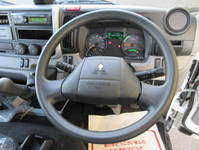 三菱ふそうキャンターアルミバン小型（2t・3t）[写真28]