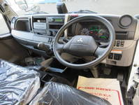 三菱ふそうキャンターアルミバン小型（2t・3t）[写真29]