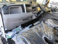 三菱ふそうキャンターアルミバン小型（2t・3t）[写真37]