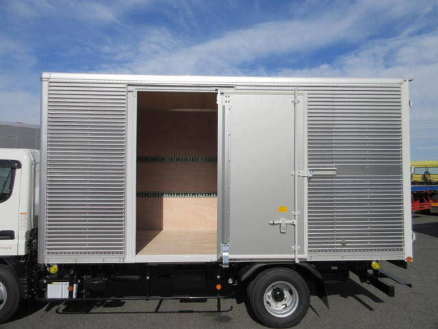 三菱ふそうキャンターアルミバン小型（2t・3t）[写真04]