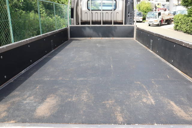 いすゞエルフ平ボディ小型（2t・3t）[写真13]