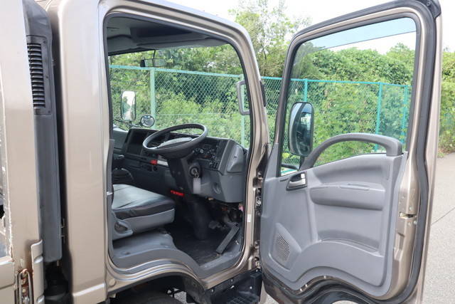 いすゞエルフ平ボディ小型（2t・3t）[写真16]