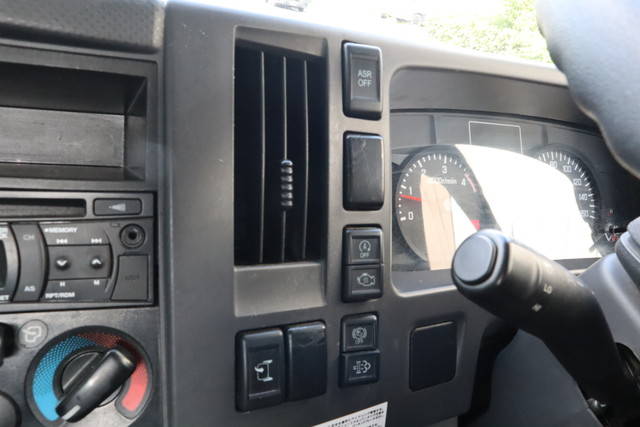 いすゞエルフ平ボディ小型（2t・3t）[写真20]