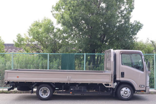 いすゞエルフ平ボディ小型（2t・3t）[写真05]