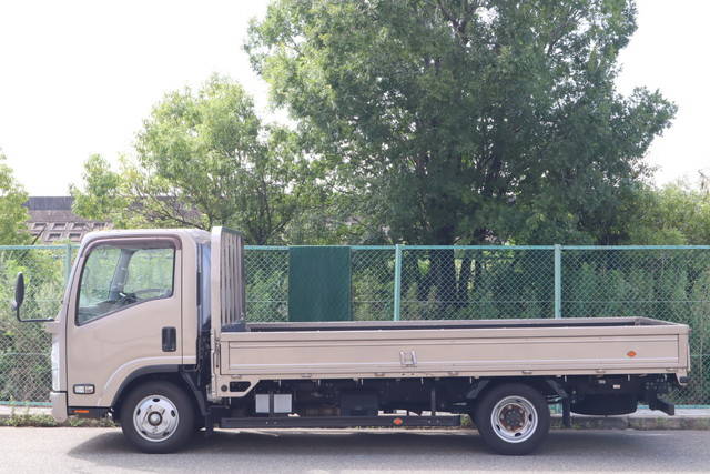 いすゞエルフ平ボディ小型（2t・3t）[写真07]