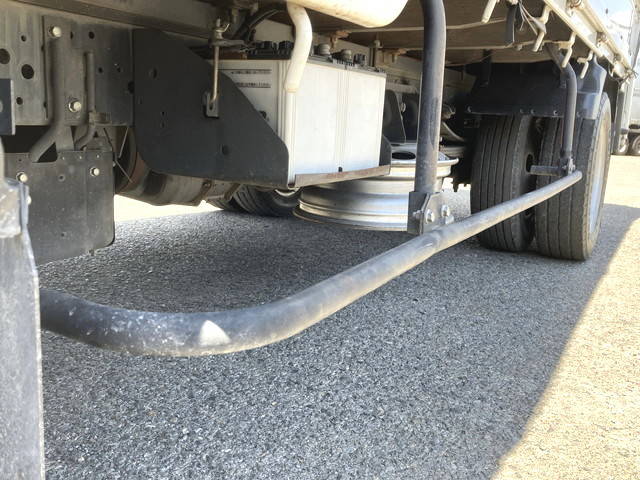 いすゞエルフ幌ウイング小型（2t・3t）[写真14]