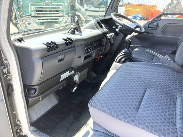 いすゞエルフ幌ウイング小型（2t・3t）[写真31]