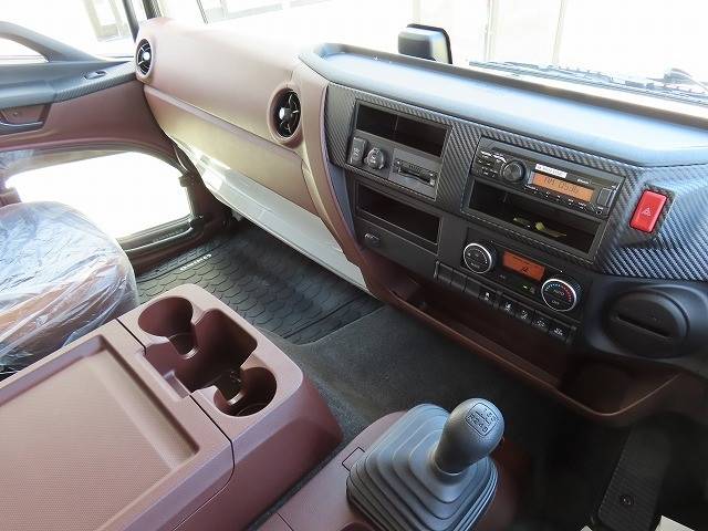 日野レンジャーアルミウイング中型（4t）[写真12]