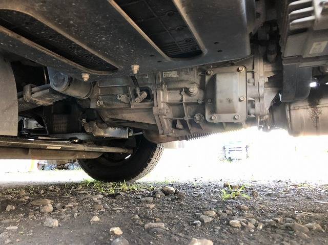 三菱ふそうキャンターアルミバン小型（2t・3t）[写真34]