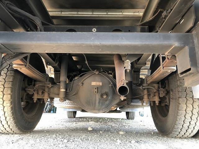 三菱ふそうキャンターアルミバン小型（2t・3t）[写真36]