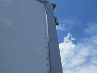 いすゞエルフアルミバン小型（2t・3t）[写真17]