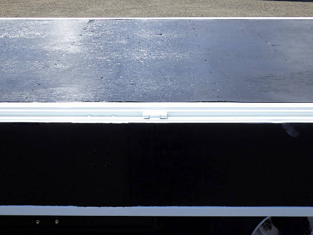 三菱ふそうキャンター平ボディ小型（2t・3t）[写真10]