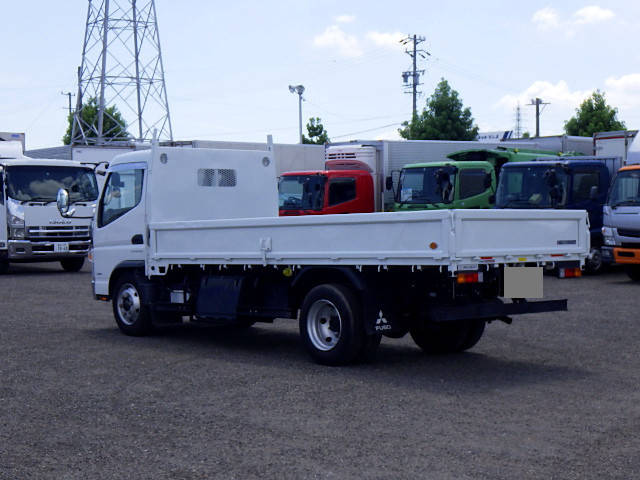 三菱ふそうキャンター平ボディ小型（2t・3t）[写真02]