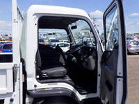 三菱ふそうキャンター平ボディ小型（2t・3t）[写真28]