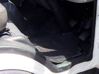 三菱ふそうキャンター平ボディ小型（2t・3t）[写真29]