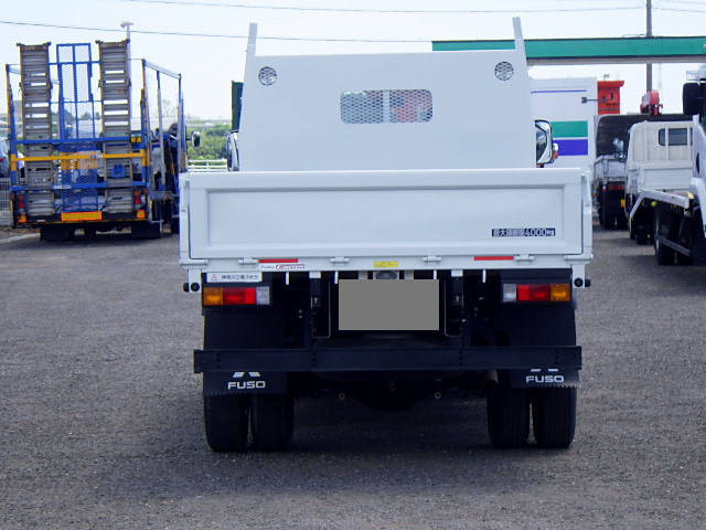 三菱ふそうキャンター平ボディ小型（2t・3t）[写真04]