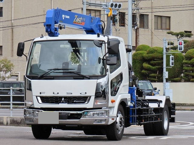三菱ふそうファイターコンテナ専用車増トン（6t・8t）[写真01]