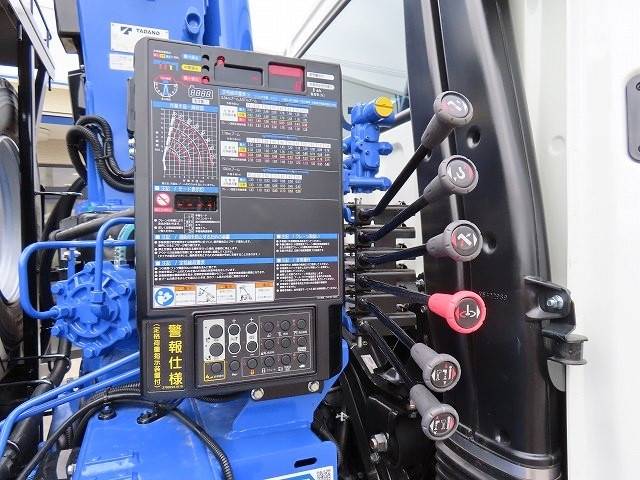 三菱ふそうファイターコンテナ専用車増トン（6t・8t）[写真25]