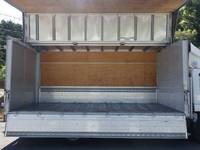 三菱ふそうキャンターアルミウイング小型（2t・3t）[写真14]