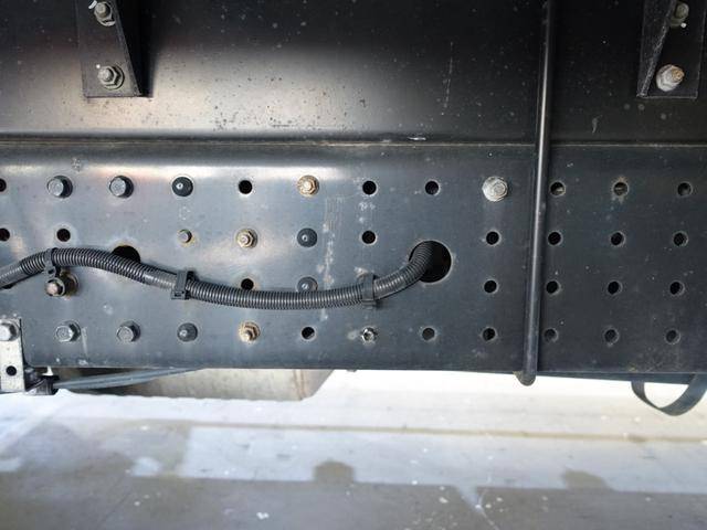 三菱ふそうキャンターアルミウイング小型（2t・3t）[写真18]