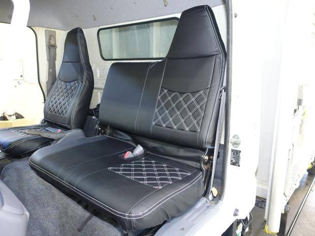 三菱ふそうキャンターアルミウイング小型（2t・3t）[写真27]