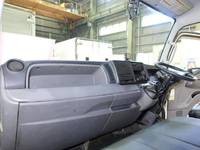 三菱ふそうキャンターアルミウイング小型（2t・3t）[写真29]