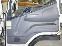 三菱ふそうキャンターアルミウイング小型（2t・3t）[写真32]