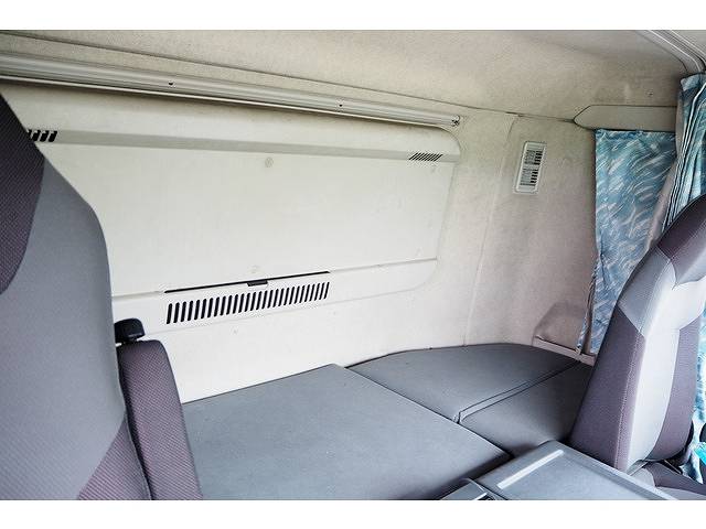 三菱ふそうスーパーグレートアルミブロック大型（10t）[写真35]